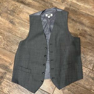 Men’s grey vest size L